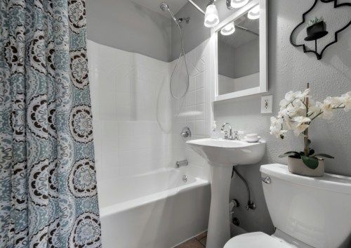 Yksi tavara kylpyhuoneessasi, joka on suorempi kuin wc-istuimesi