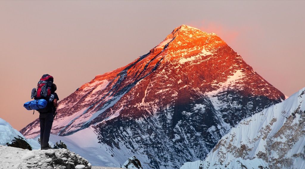 nadljudski podvizi montiraju Everest