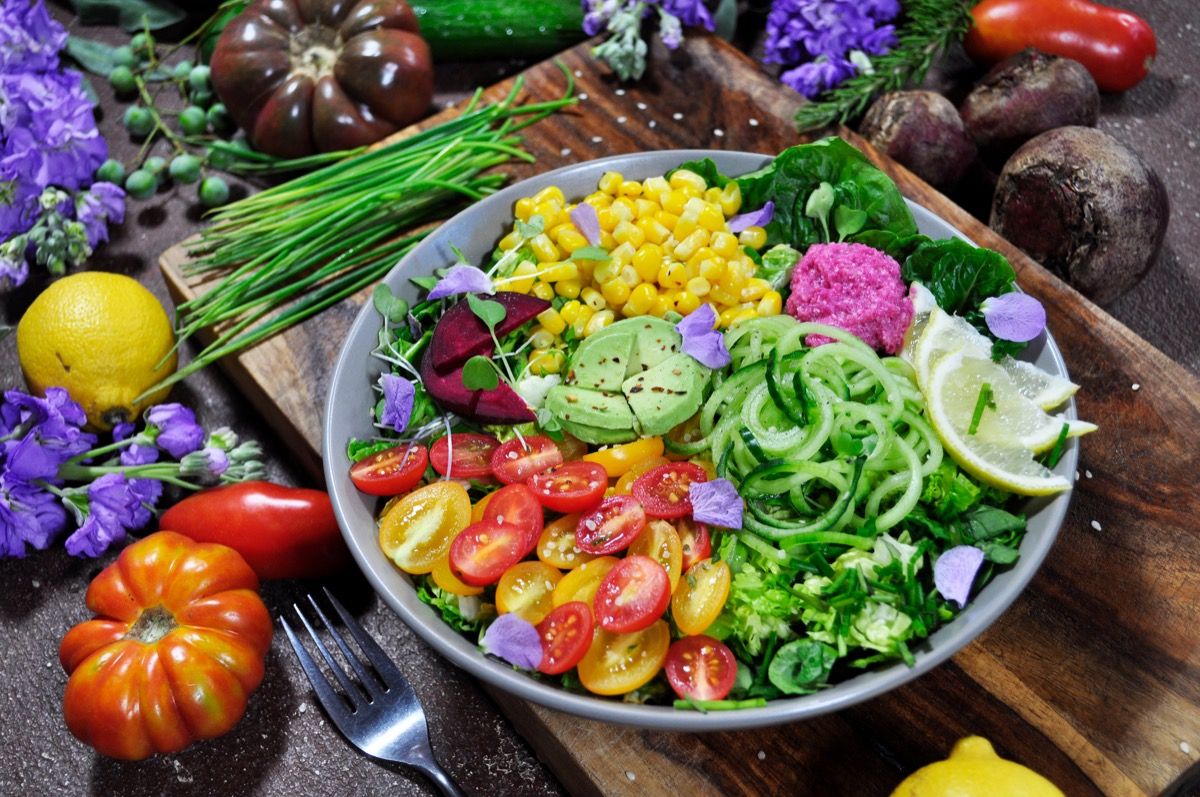 Augu salātu maltīte