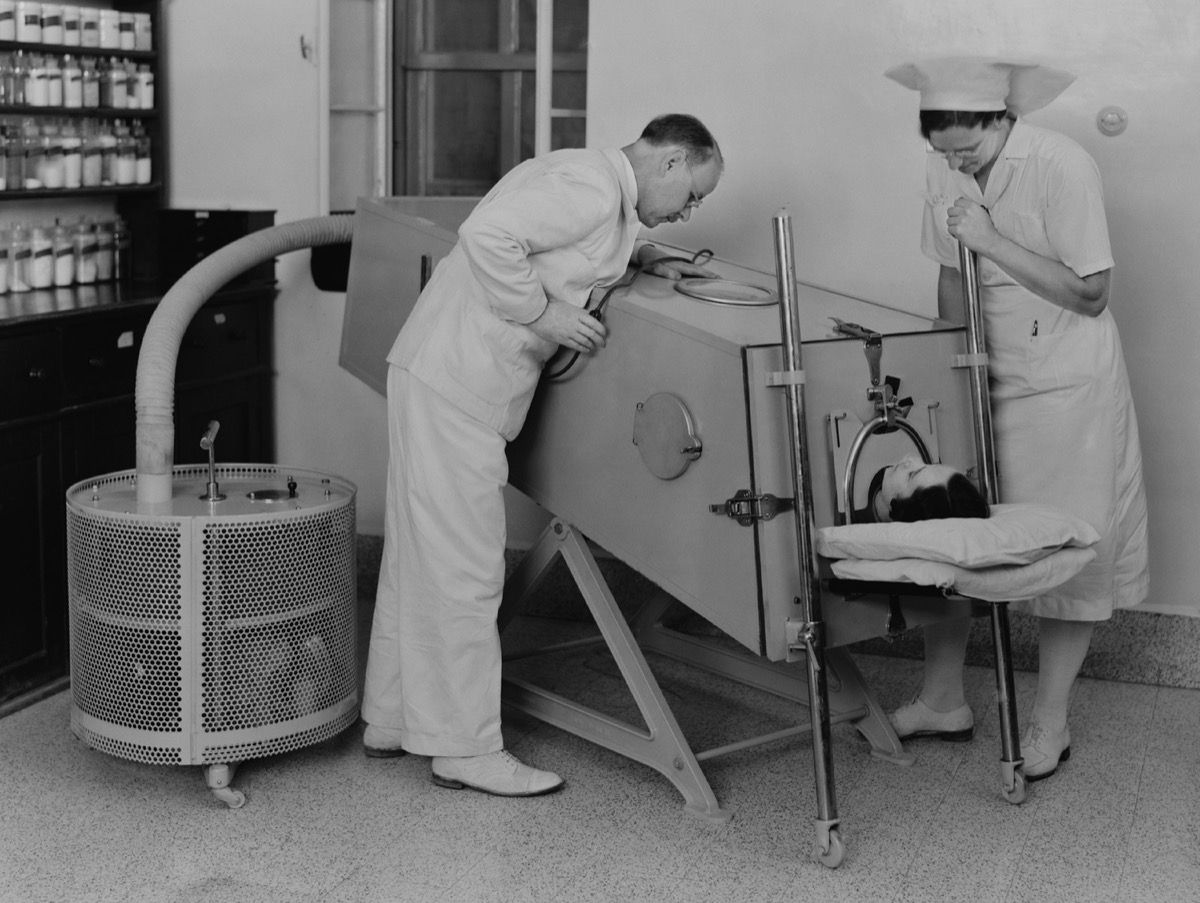 Polio-potilas raudan keuhkoissa