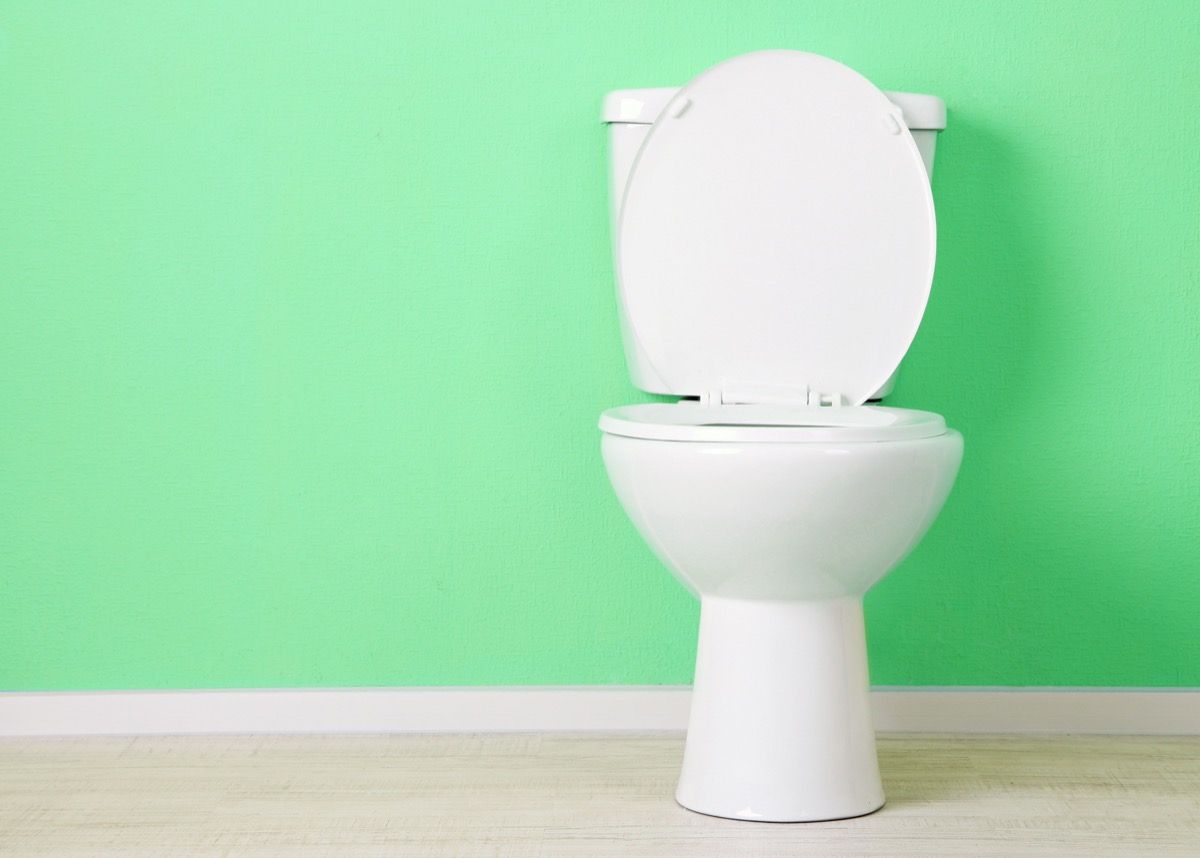 deniz yeşili duvara karşı tuvalet, kendin yap hacks