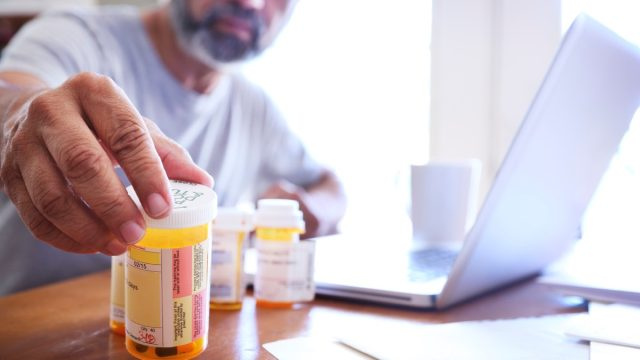 4 medicamentos populares que puede obtener mucho más baratos