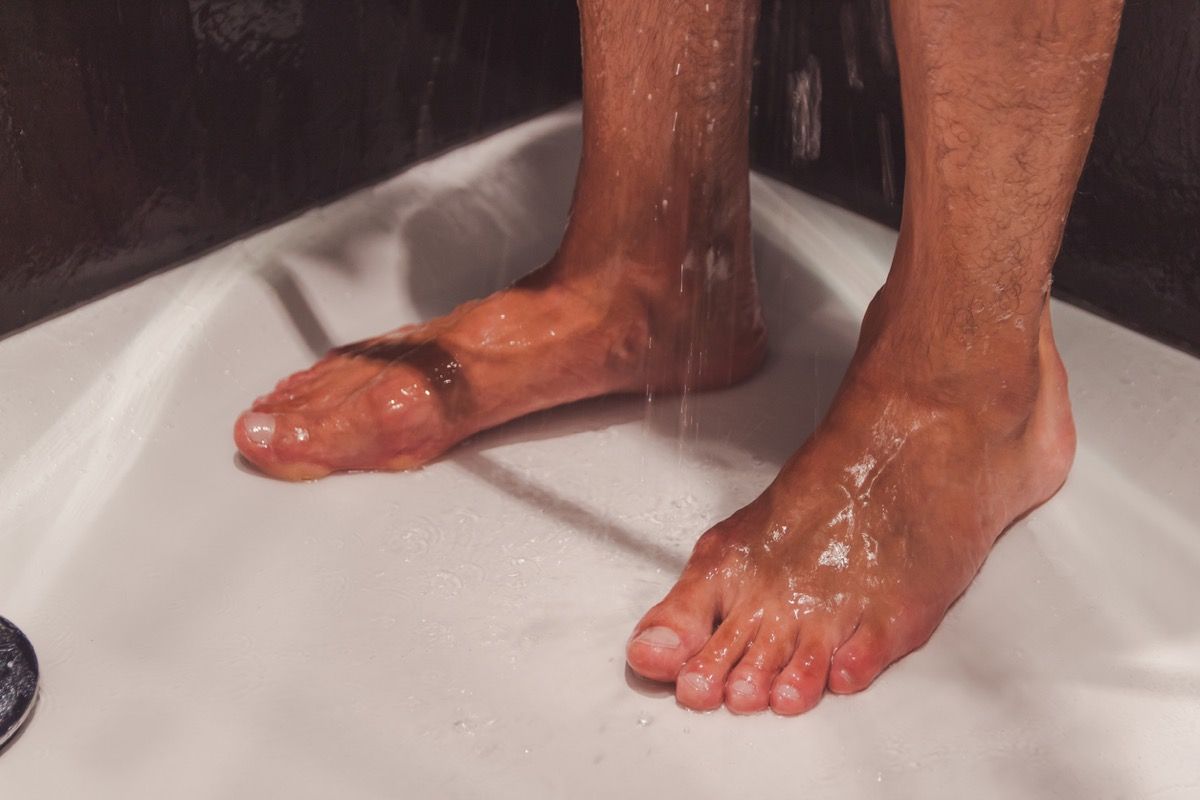 Jūs aizmirstat mazgāt šo ķermeņa daļu katru reizi, kad dušojat