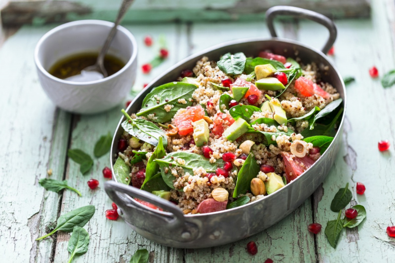   zimska salata s kvinojom