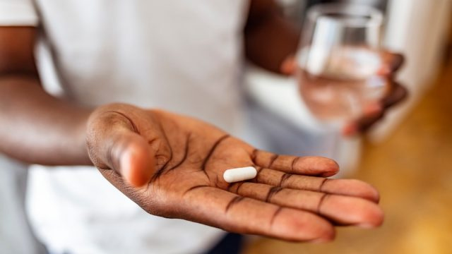Combinar su medicamento con este puede tener 'efectos potencialmente mortales', dice la FDA