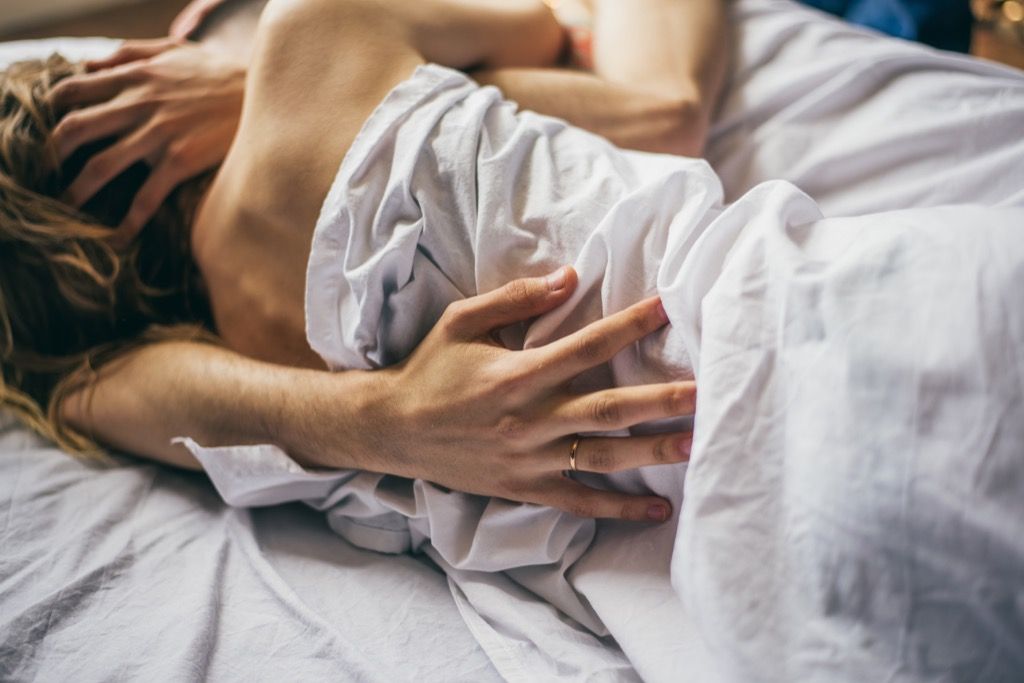 Manželstvo, párový sex, v posteli