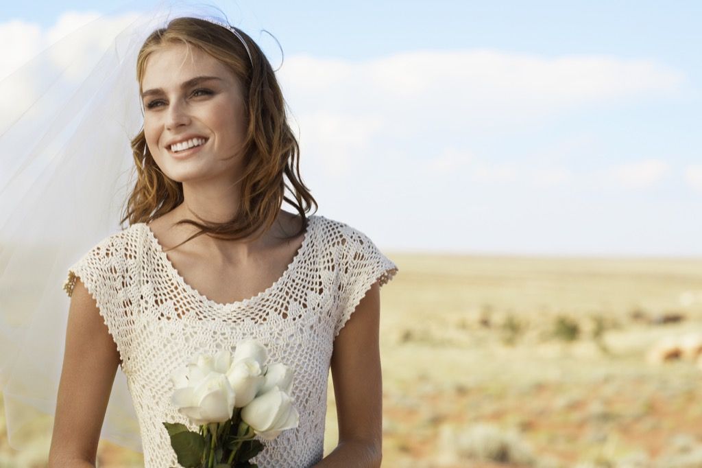 arizona novia en el desierto esta es la edad a la que la mayoría de las personas se casan en todos los estados de los EE. UU.