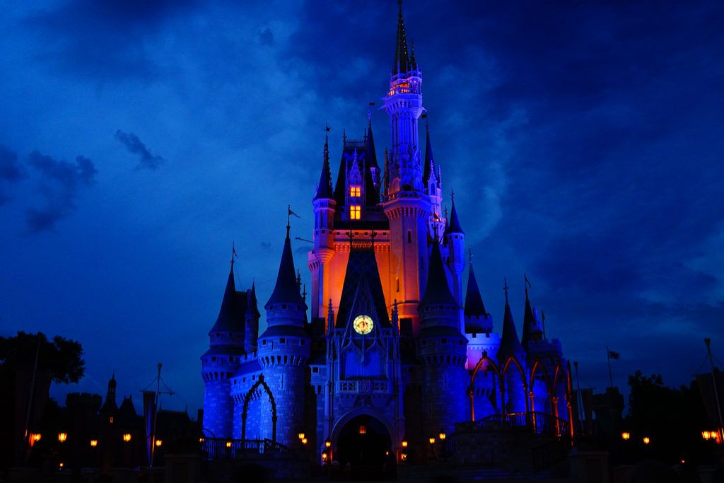 Castillo de Disney World en la noche