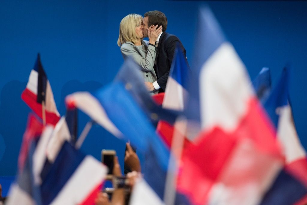 Veze Emmanuela i Brigitte Macron s velikom dobnom razlikom