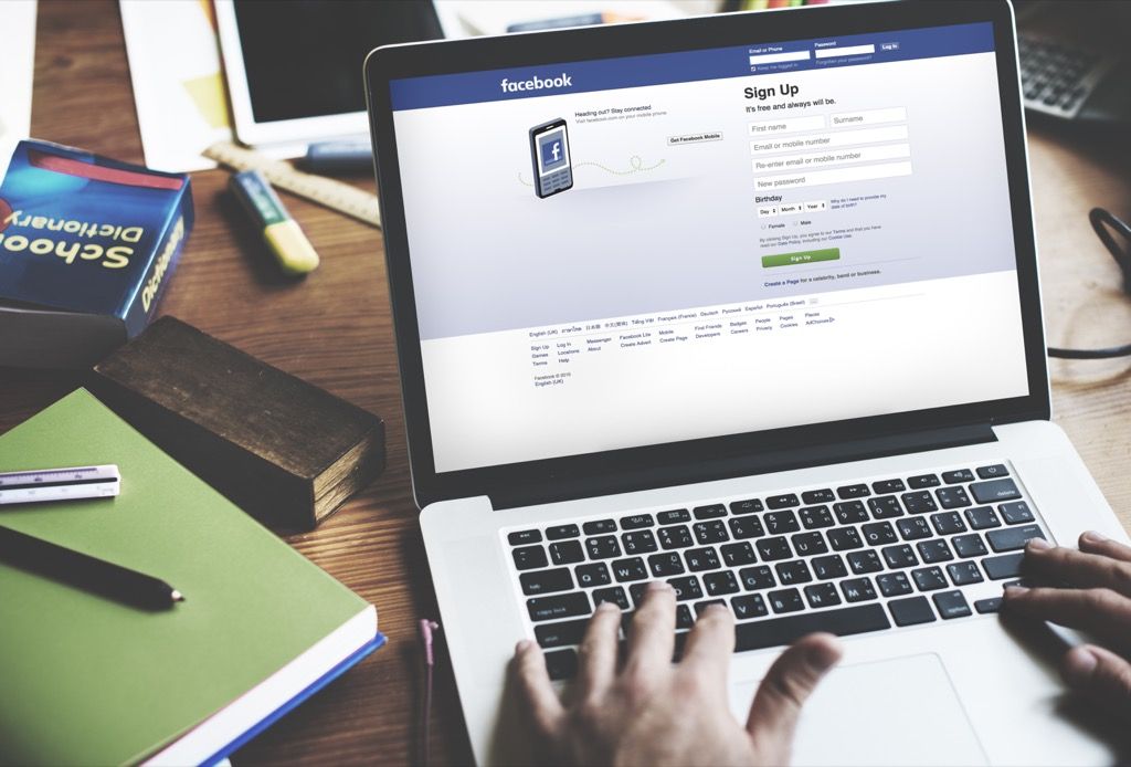facebook sininen sosiaalisen median huijaaminen