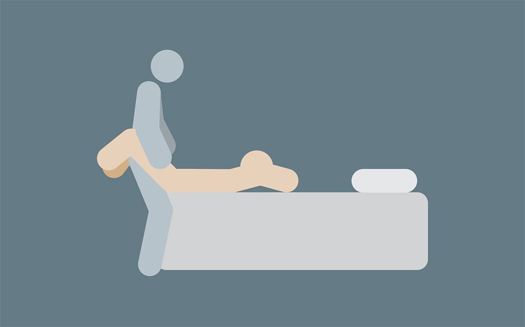 posición sexual en el borde de la cama