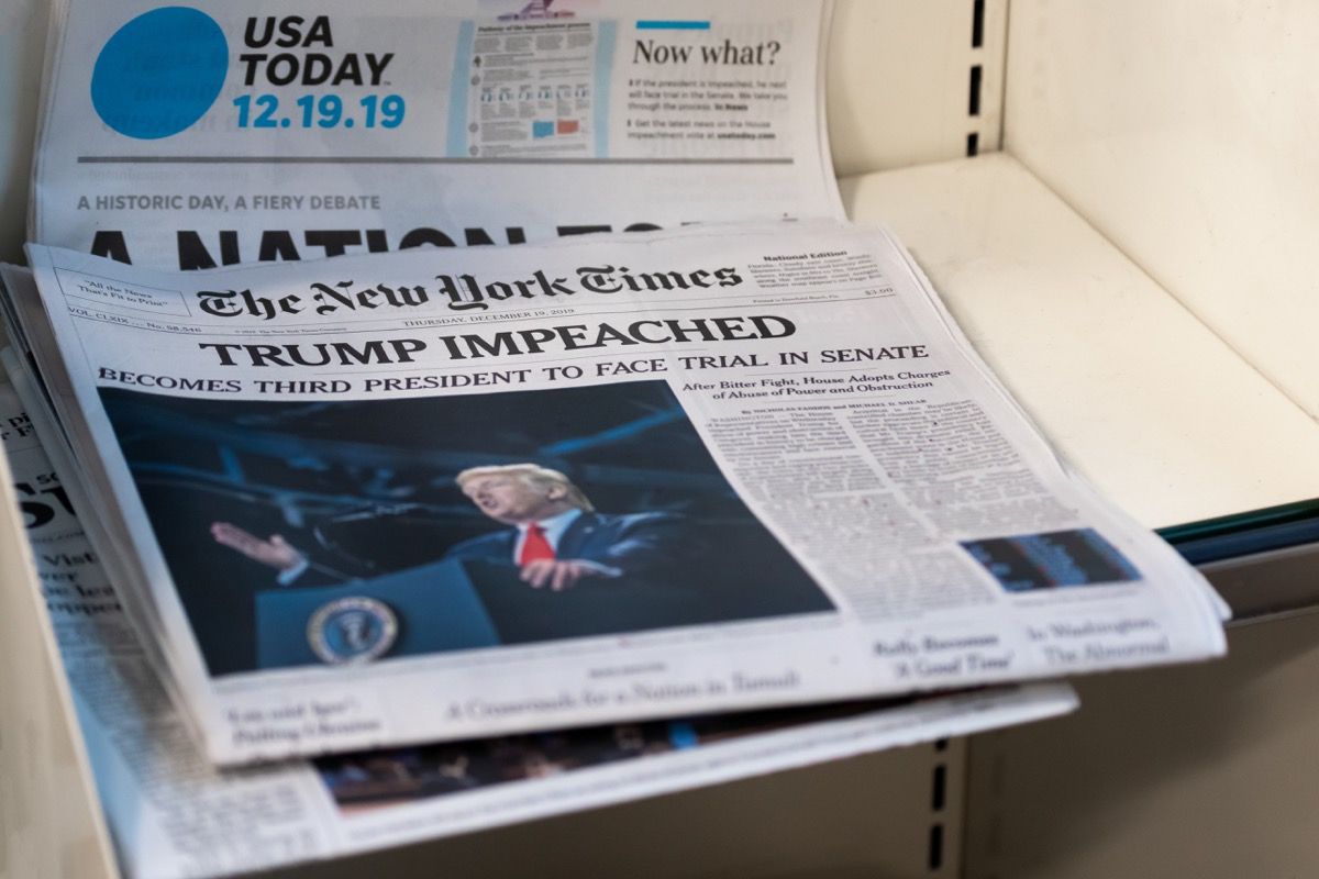 डोनाल्ड ट्रम्प ने न्यूयॉर्क टाइम्स पेपर पर महाभियोग चलाया