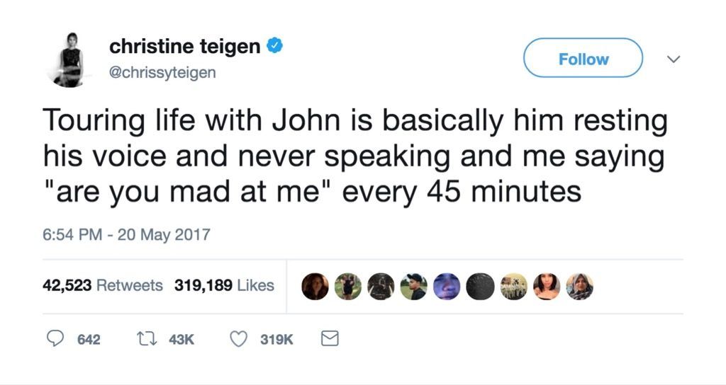 Chrissy Teigen सबसे मजेदार सेलिब्रिटी शादी के ट्वीट