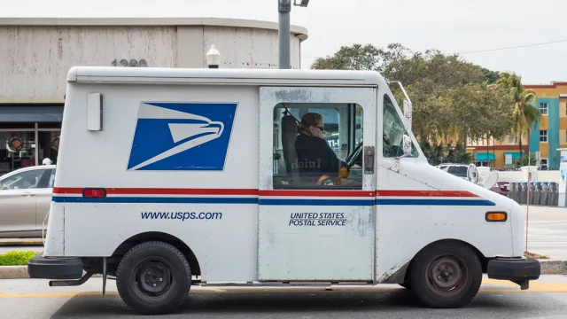   USPS-postioperaattoritemppu