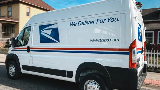 USPS-ändringar försenar vissa paket med en månad: 'Det finns för mycket post'