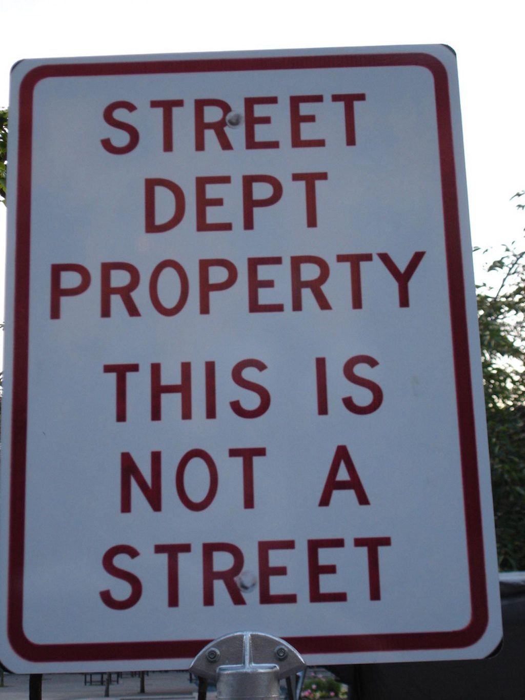 Tai nėra gatvių įspėjamieji kelio ženklai