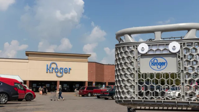 Kroger는 쇼핑객을 위해 '더 낮은 가격'을 약속합니다.