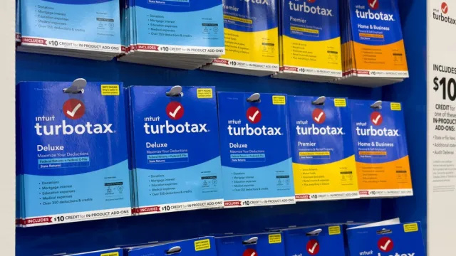 Bývalý pracovník IRS varuje, že TurboTax „se snaží ztížit vaše daně“