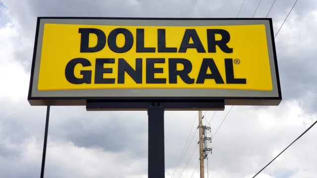 पूर्व-डॉलर जनरल कर्मचारी दुकानदारों को नई चेतावनी देता है