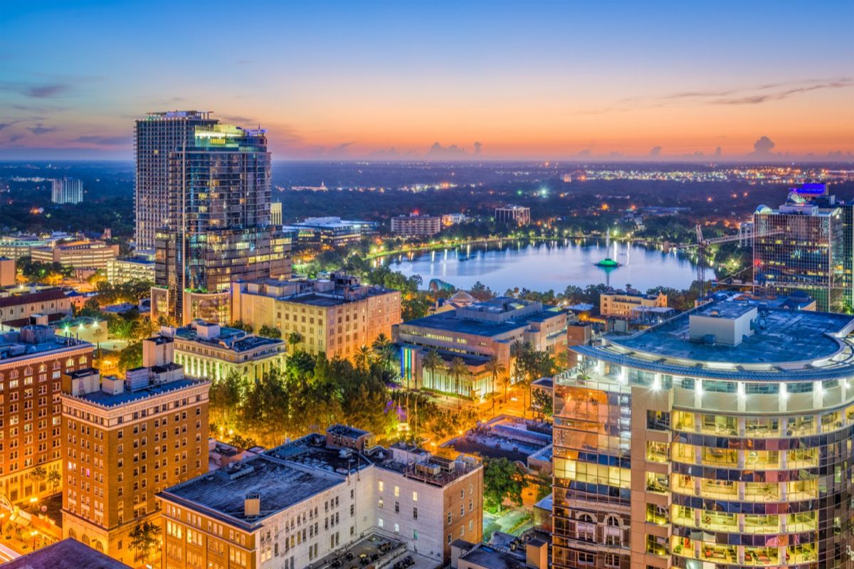 Orlando, Florida, pilsētas rajona pilsētas panorāmas fotoattēls