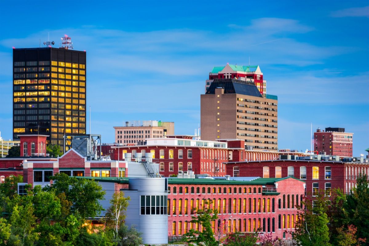 byens skyline af bygninger i Manchester, New Hampshire