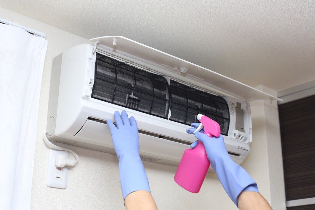 تنظيف فلتر مكيف الهواء ، نصائح منزلية سهلة