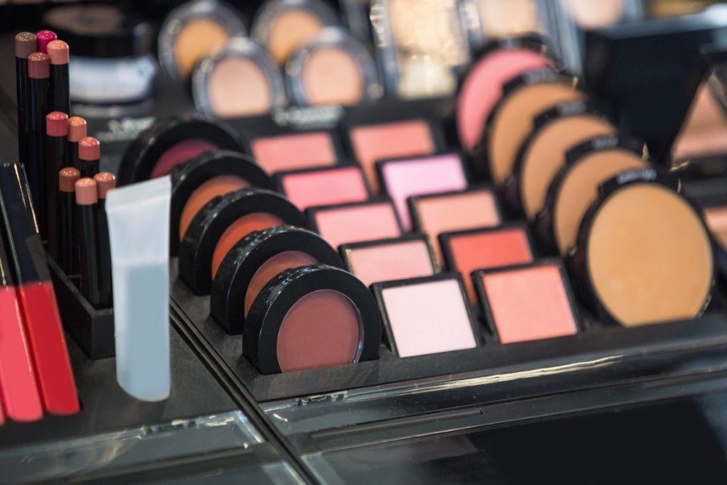 Makeup og kosmetik display