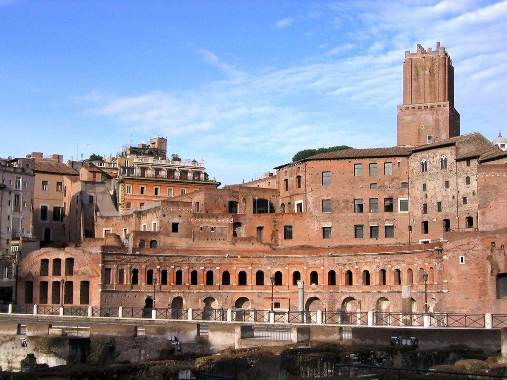 Pasar Trajan lama di Roma, fakta-fakta Rom kuno