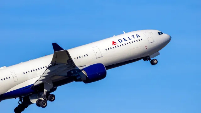 Delta ja United katkestavad alates 7. maist lende 10 suurlinna
