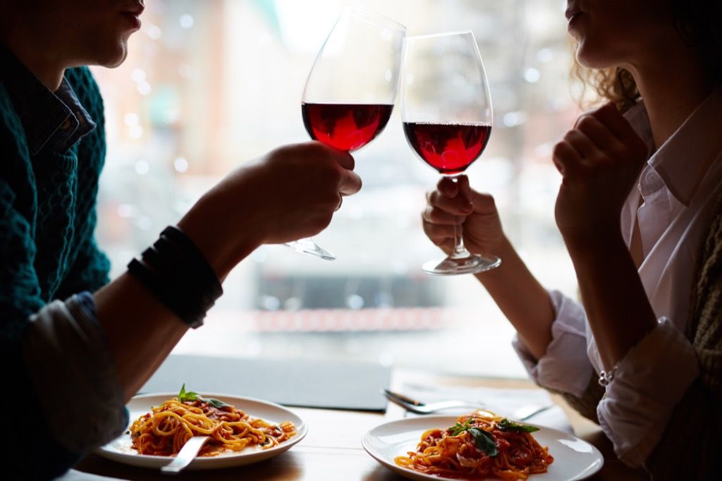 romantické víno rande výhody vína