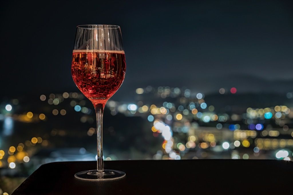 lợi ích của rượu vang hồng