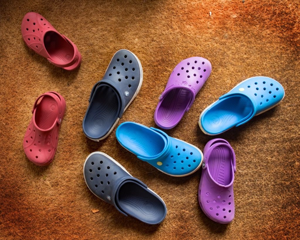 giày crocs