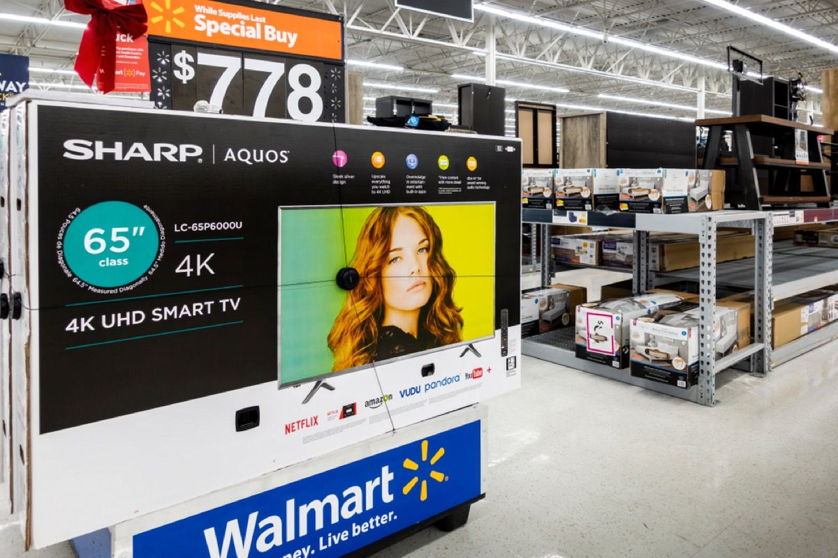 TV-apparat som vises på Walmart