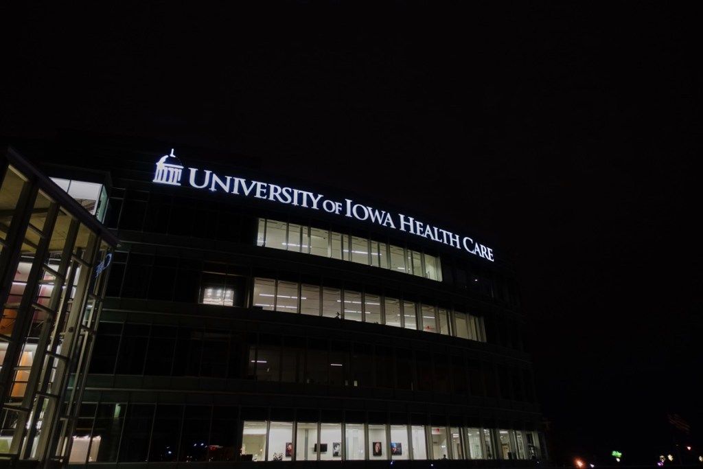 Az Iowai Egyetem kórházi ellátása és klinikája