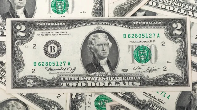 2 dolarové bankovky by nyní mohly mít hodnotu tisíců – co hledat