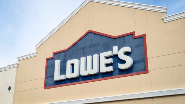 Покупатели все еще отказываются от магазинов Lowe’s, показывают новые данные – вот почему