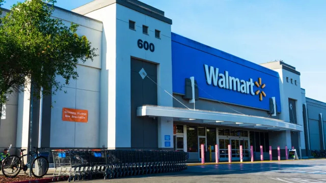 Walmart затваря този магазин след пожар - и други места са били засегнати