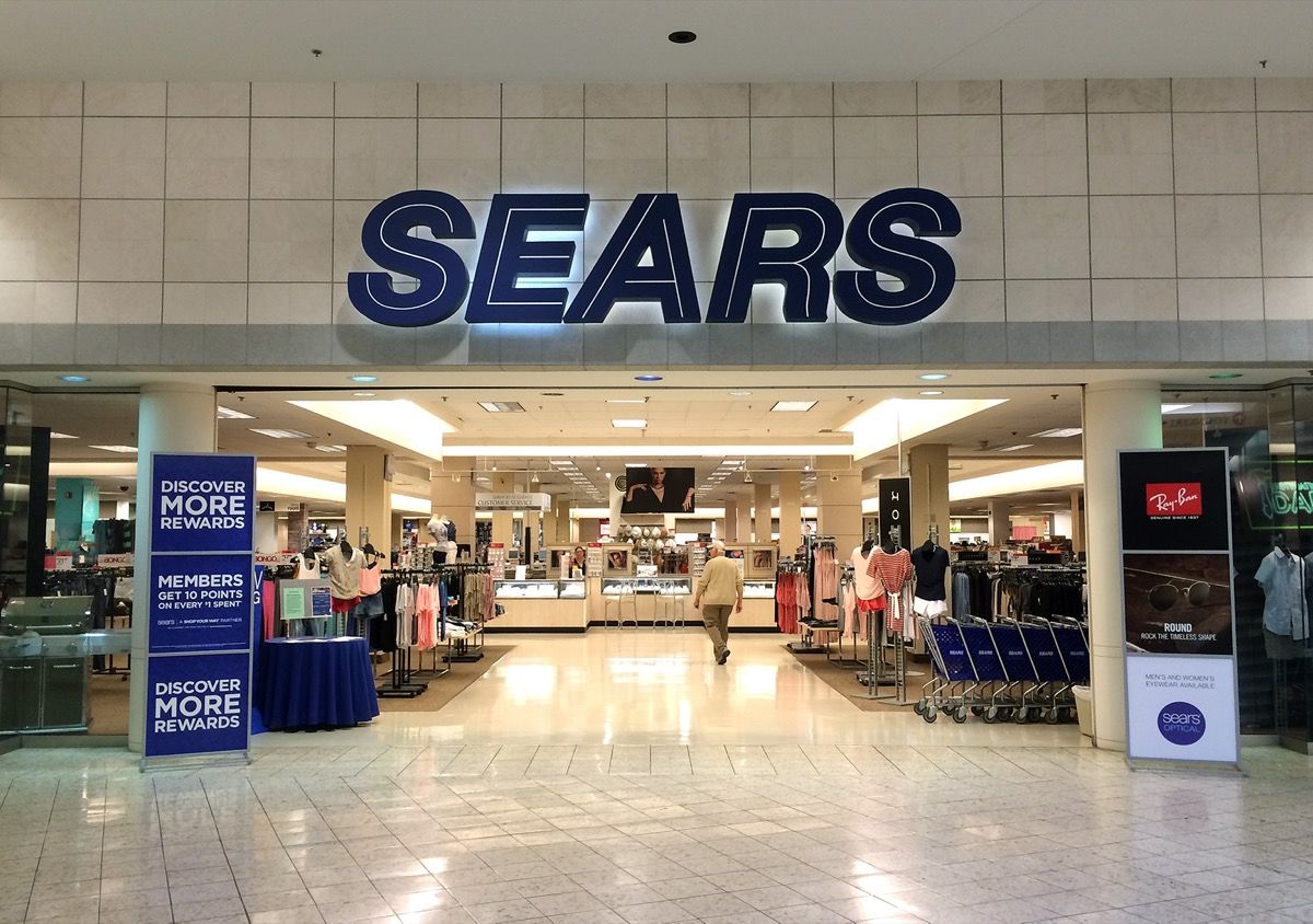 Sears Store Eingang und Anmeldung in River Falls, Wisconsin