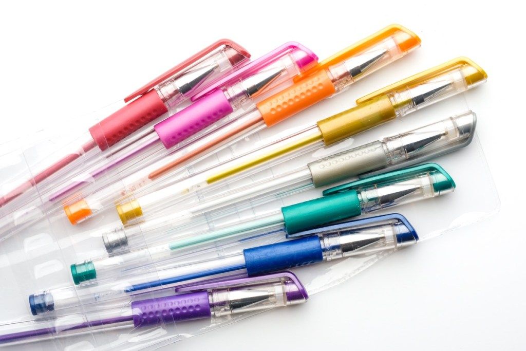 bolígrafos de gel accesorio escolar más fresco cada año