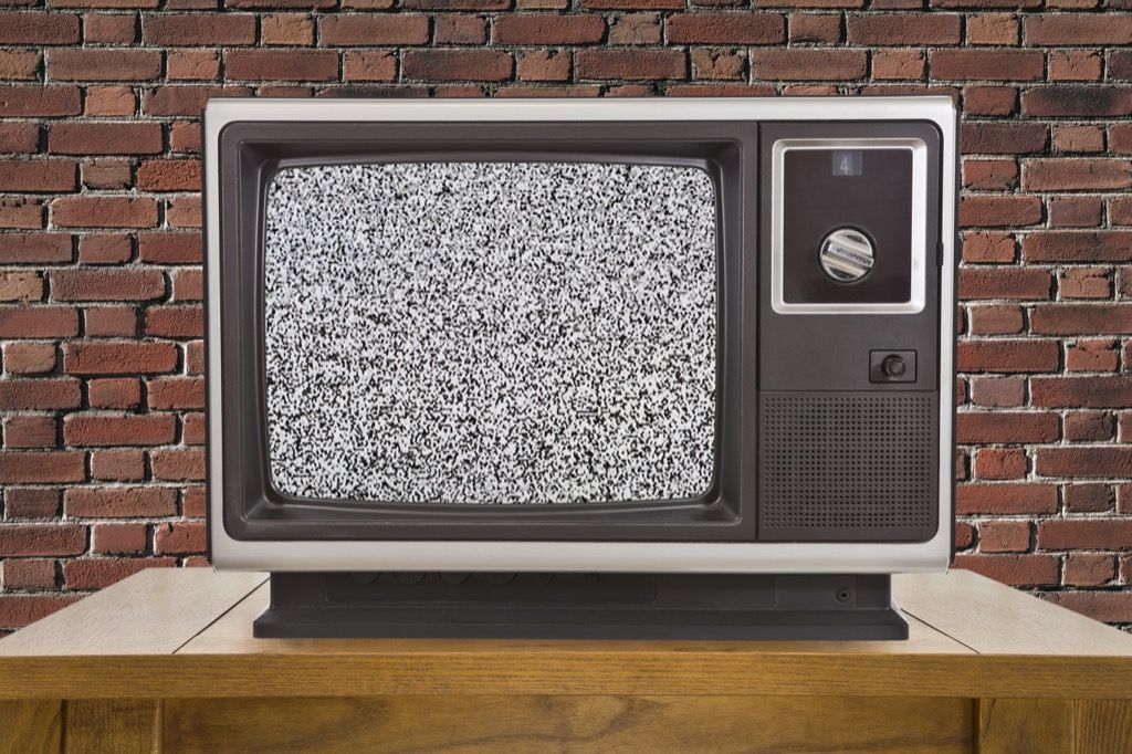 Cosas obsoletas, televisión estática