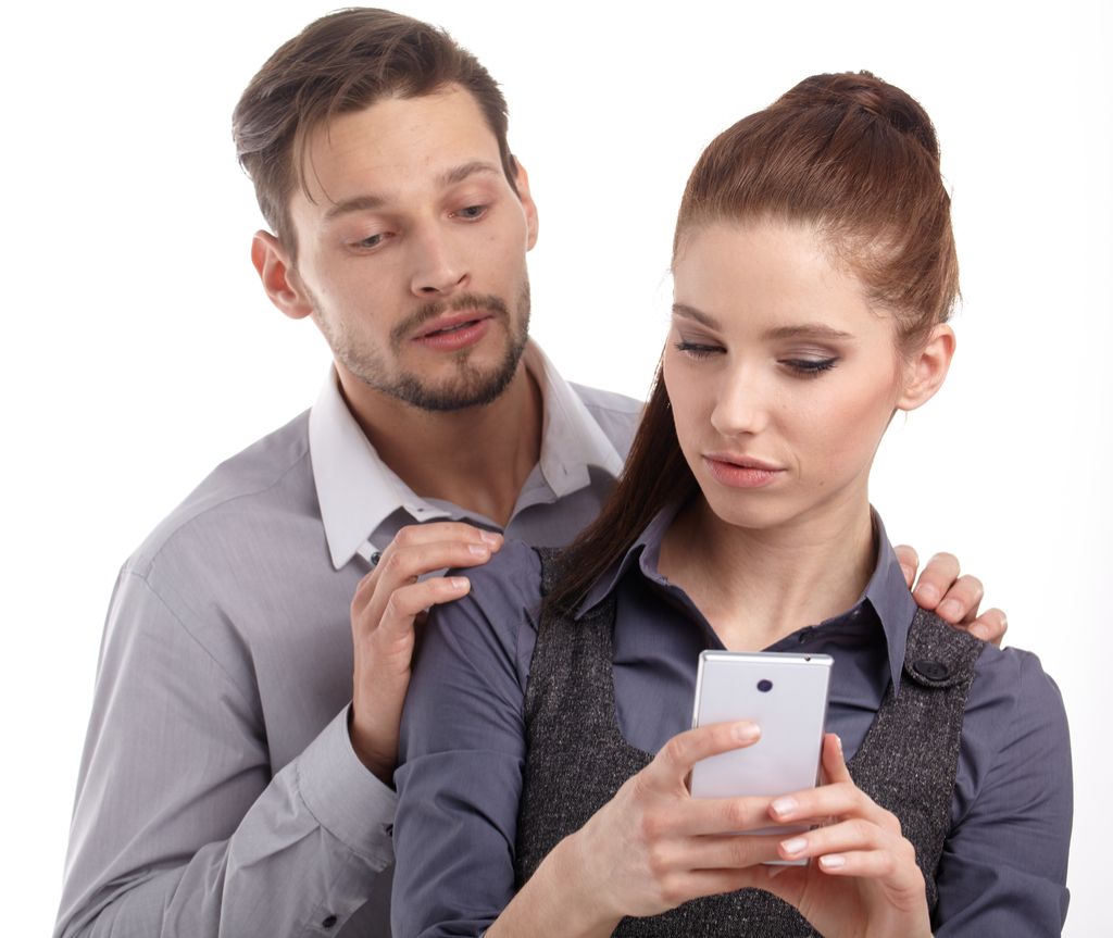 Vyrą ignoruoja partneris, naudodamasis telefono žargono sąlygomis