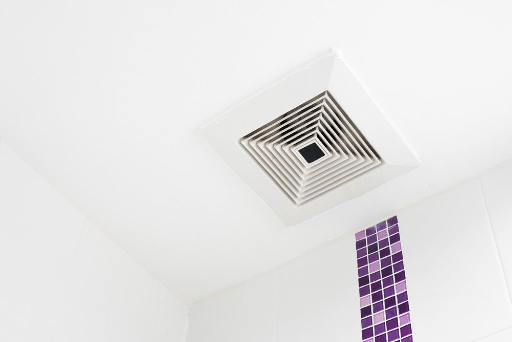 начини за вентилаторе у купатилу како да смањите рачун за клима уређај