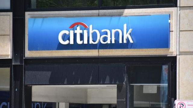 Citibank 고객은 예고 없이 계좌가 폐쇄되었다고 말합니다.