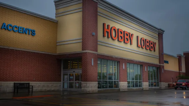 Por qué nunca debería pagar el precio completo en Hobby Lobby, dice un ex empleado