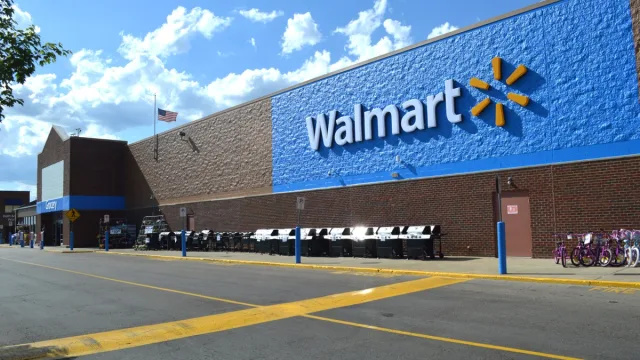 Walmart je na udaru, ker to počne kupcem – poiščite te 3 besede