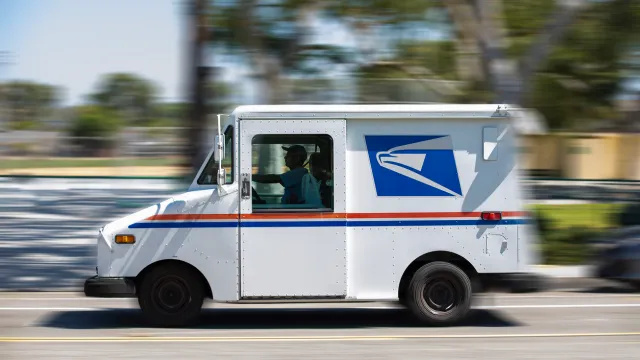 Az USPS változásai tovább késleltethetik a postai küldést: 'Talán jövő héten megkapod a leveledet'