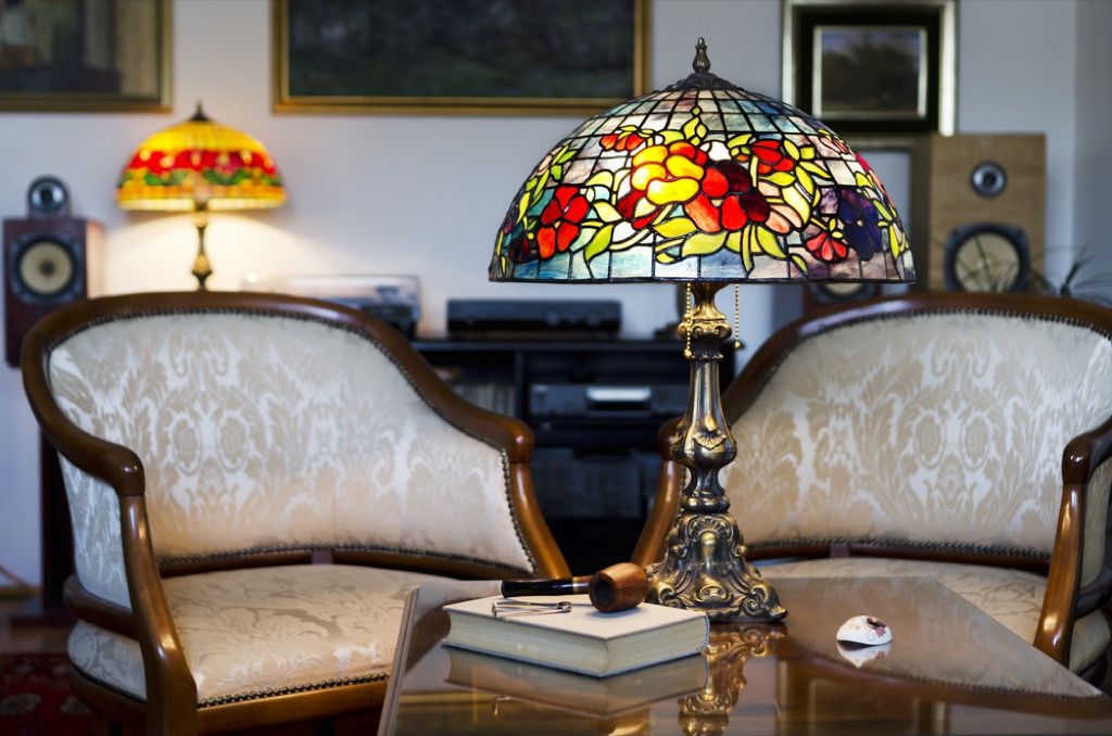 Tiffany lambalar modası geçmiş ev tasarımı