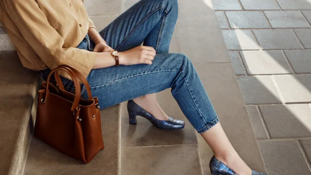 Pēc stilistu domām, 5 labākie papēžu pāri, ko valkāt ar džinsiem