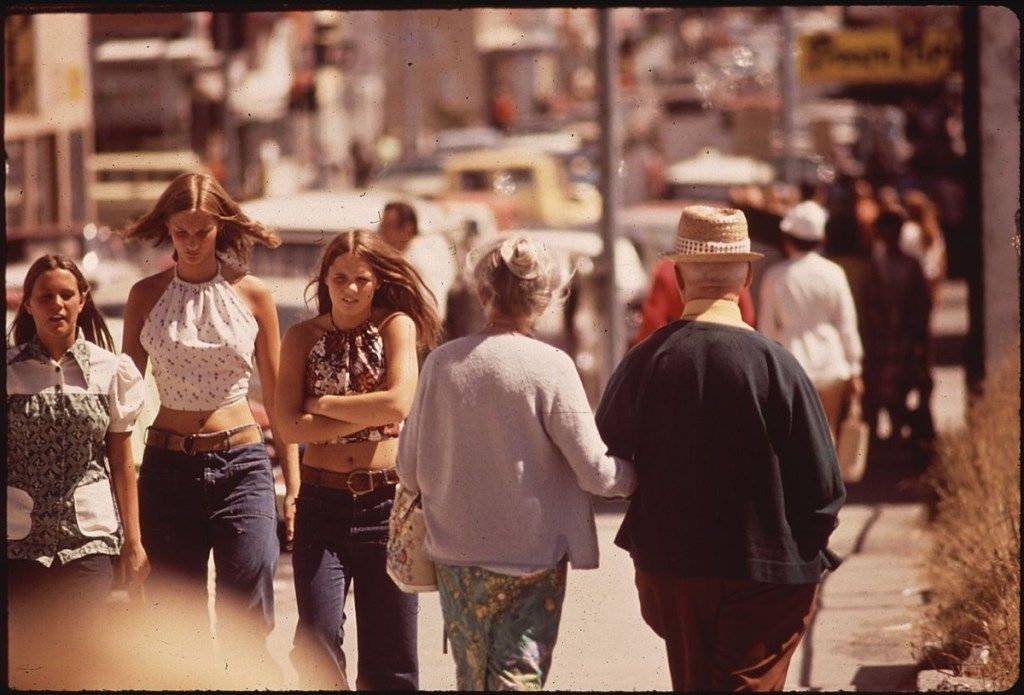 1970-luvun muoti riimu topit