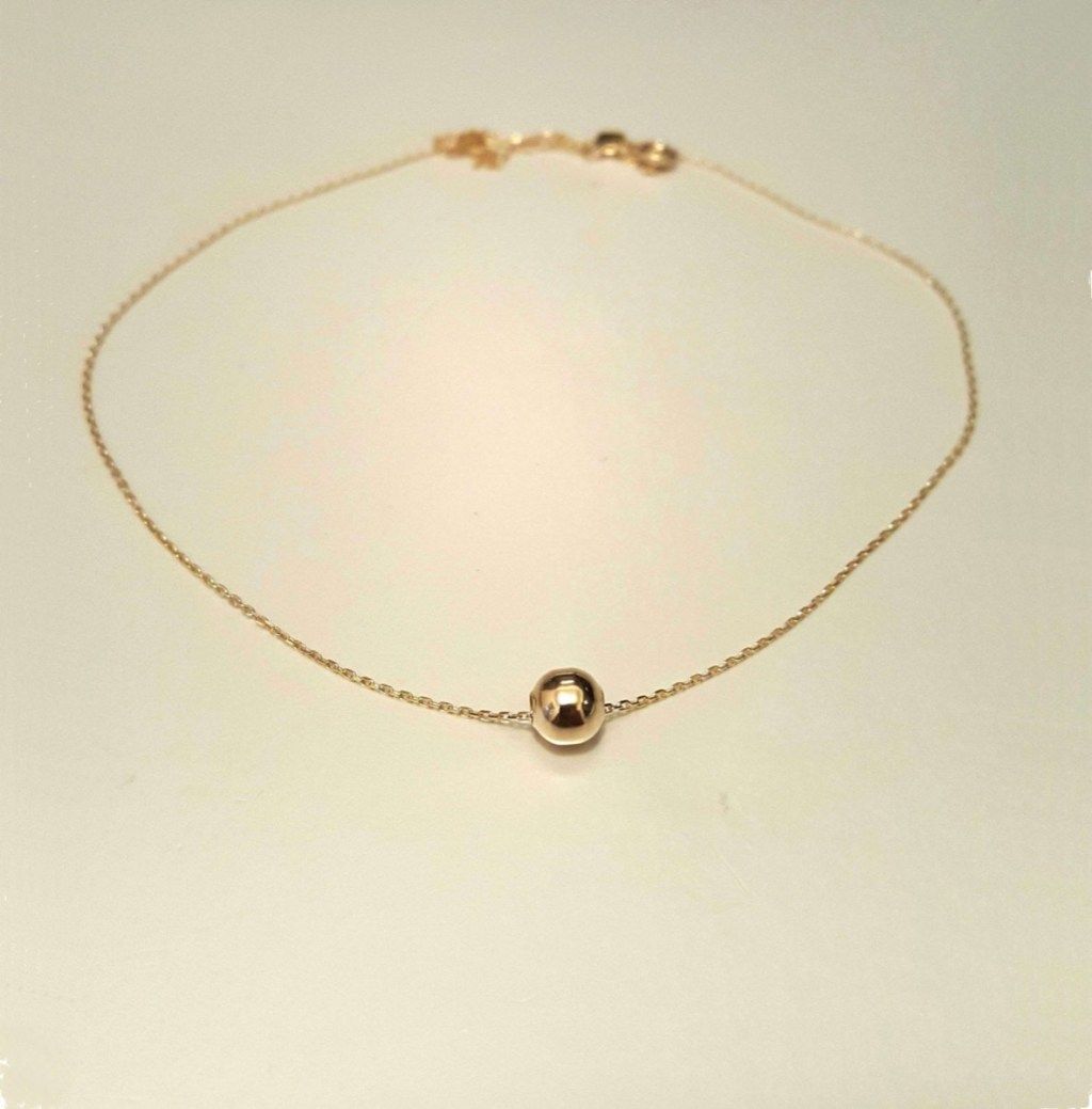 złota kula na bransoletce ze złotego łańcucha, biżuteria Etsy